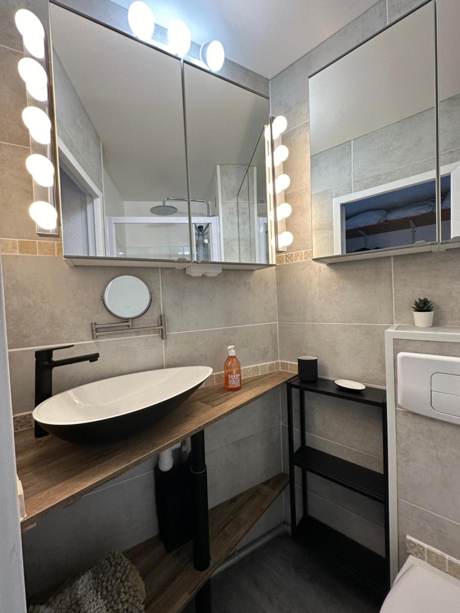 Studio Vue Port, Parking Prive, Terrasse, Clim Ле-Гро-дю-Руа Экстерьер фото
